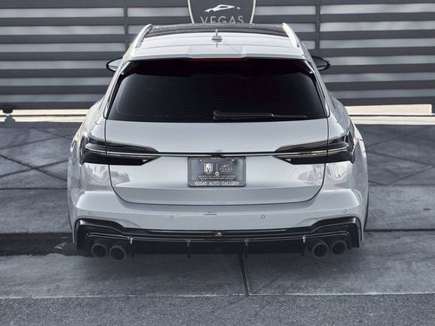 Used 2021 Audi RS 6 w/ Executive Package image 22