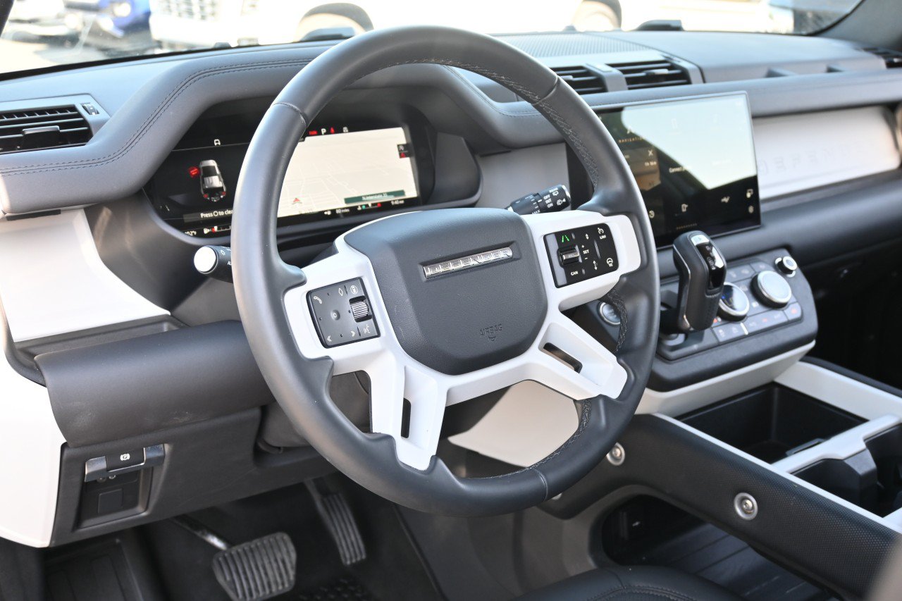 Used 2025 Land Rover Defender 110 S AWD/4WD image 17