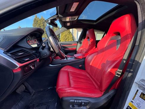 Used 2017 BMW X6 M image 16