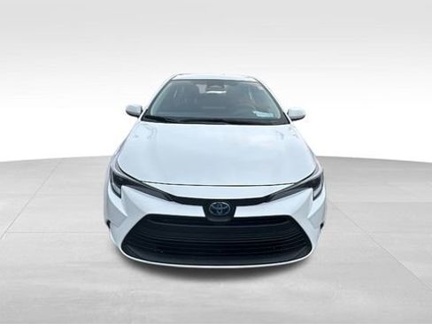 Used 2024 Toyota Corolla LE image 7
