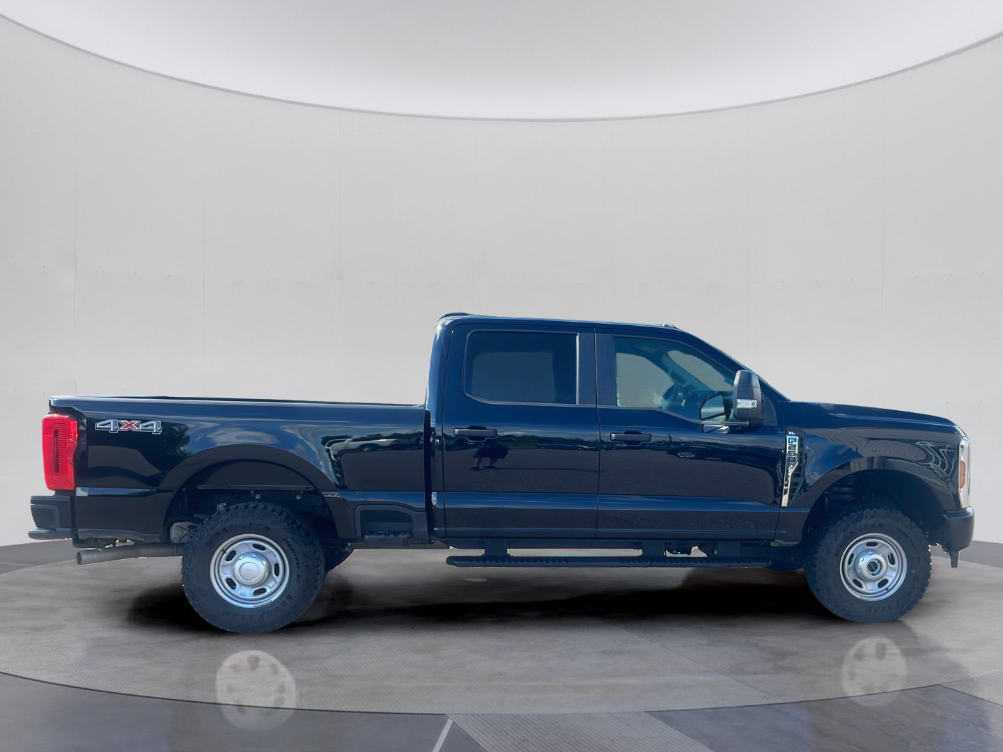 Certified 2026 Ford F250 XL w/ XL Off-Road Package AWD/4WD image 32