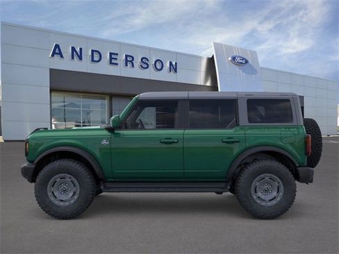 New 2025 Ford Bronco Outer Banks w/ Sasquatch Package image 3