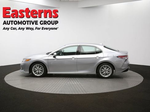 Used 2019 Toyota Camry XLE image 54