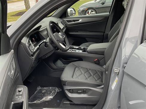 New 2026 Volkswagen Atlas Cross Sport SE image 7