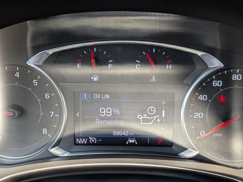 Used 2024 GMC Terrain SLE AWD/4WD image 25