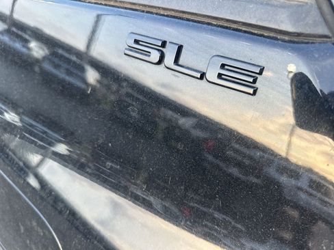 Used 2020 GMC Terrain SLE w/ Elevation Edition image 14