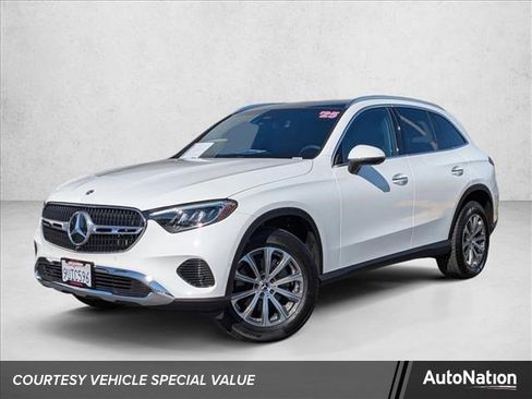 Certified 2025 Mercedes-Benz GLC 300 image 1