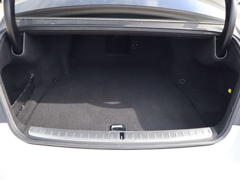 Used 2023 Genesis G90 3.5T AWD/4WD image 31