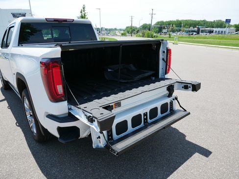 Used 2024 GMC Sierra 1500 Denali AWD/4WD image 17