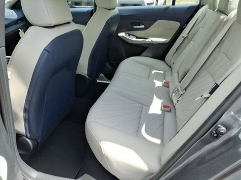 New 2026 Nissan Sentra SL FWD image 7