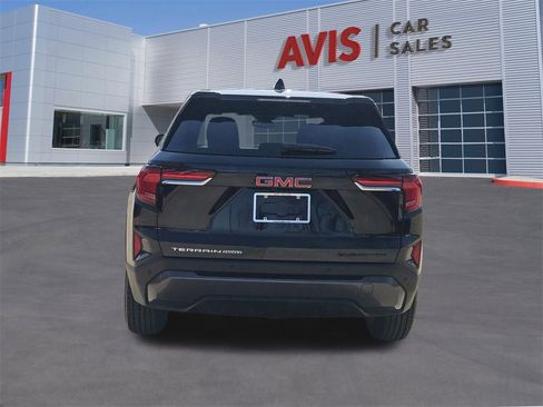 Used 2025 GMC Terrain Elevation image 5
