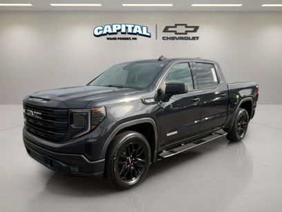 Used 2022 GMC Sierra 1500 Elevation w/ LPO, Elevation Black Package