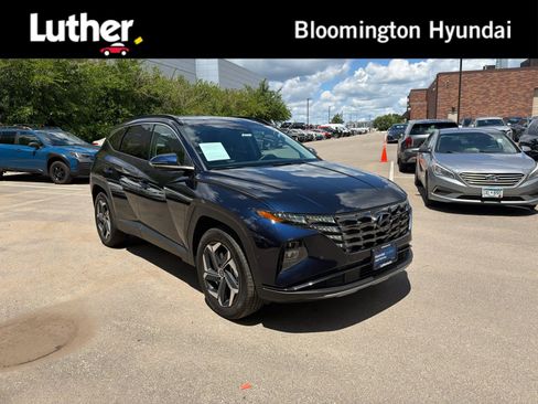 Certified 2024 Hyundai Tucson Limited AWD/4WD image 1
