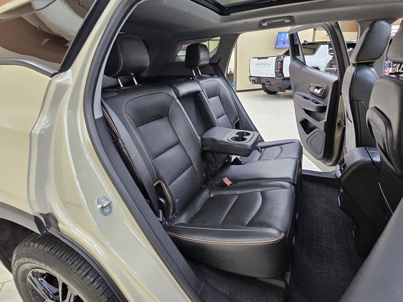 Used 2022 GMC Terrain AT4 w/ Tech Package AWD/4WD image 23