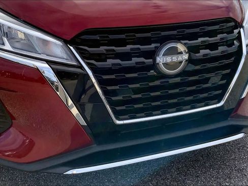 Used 2024 Nissan Kicks SV image 29