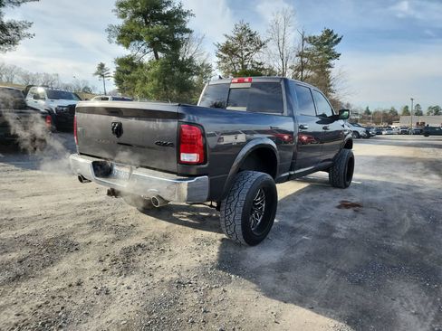 Certified 2016 RAM 1500 Laramie w/ Convenience Group image 5