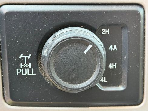 Used 2018 Ford F150 Lariat w/ Equipment Group 502A Luxury image 16