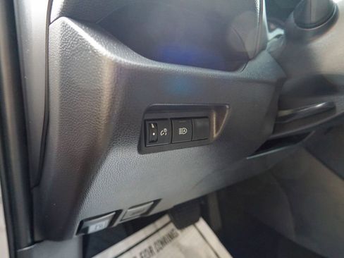 Used 2024 Toyota RAV4 XLE FWD image 17