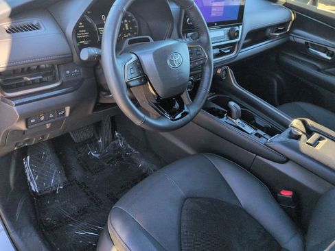 Certified 2025 Toyota Grand Highlander MAX Platinum image 12