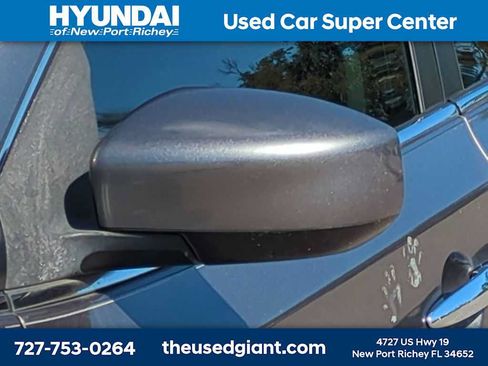 Used 2015 Nissan Sentra S FWD image 11