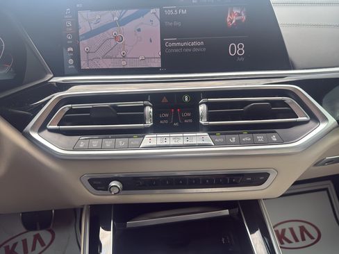 Used 2020 BMW X5 M50i w/ Executive Package AWD/4WD image 21
