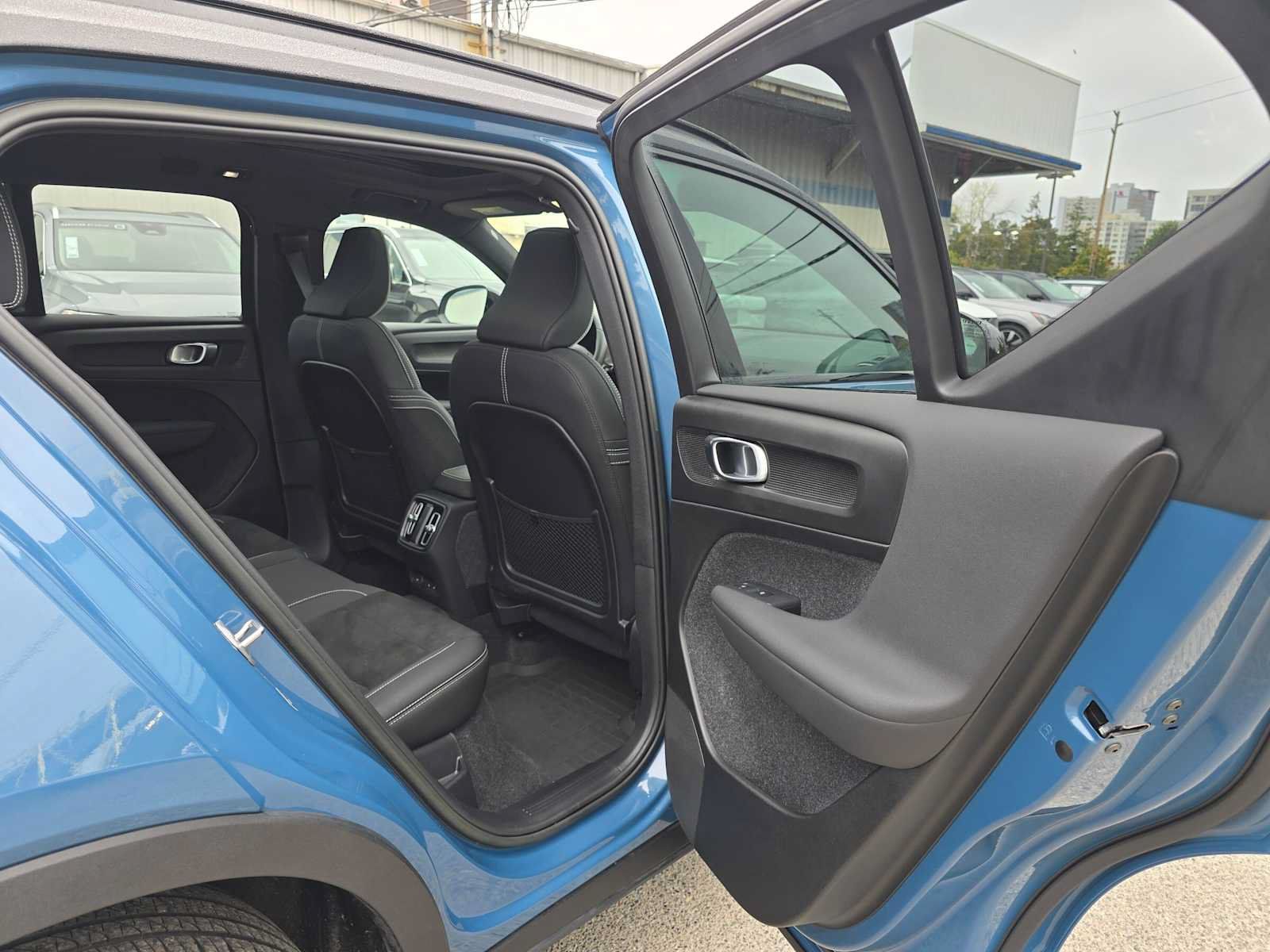 Certified 2023 Volvo XC40 Recharge Plus w/ Protection Package Premier AWD/4WD image 14