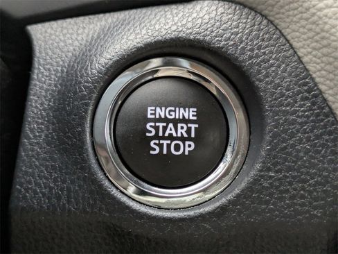 Used 2023 Toyota RAV4 XLE Premium image 27