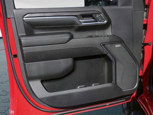 Used 2024 Chevrolet Silverado 3500 LTZ w/ LTZ Convenience Package image 26