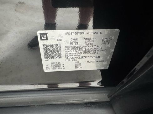 Used 2019 GMC Acadia Denali w/ Technology Package AWD/4WD image 23