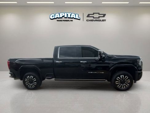 Used 2024 GMC Sierra 2500 Denali Ultimate image 6