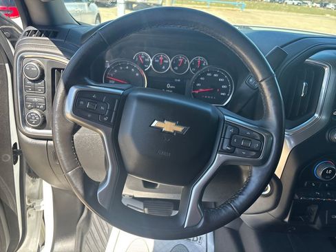 Used 2022 Chevrolet Silverado 1500 LT image 15