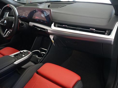 Used 2025 BMW X2 M35i AWD/4WD image 5