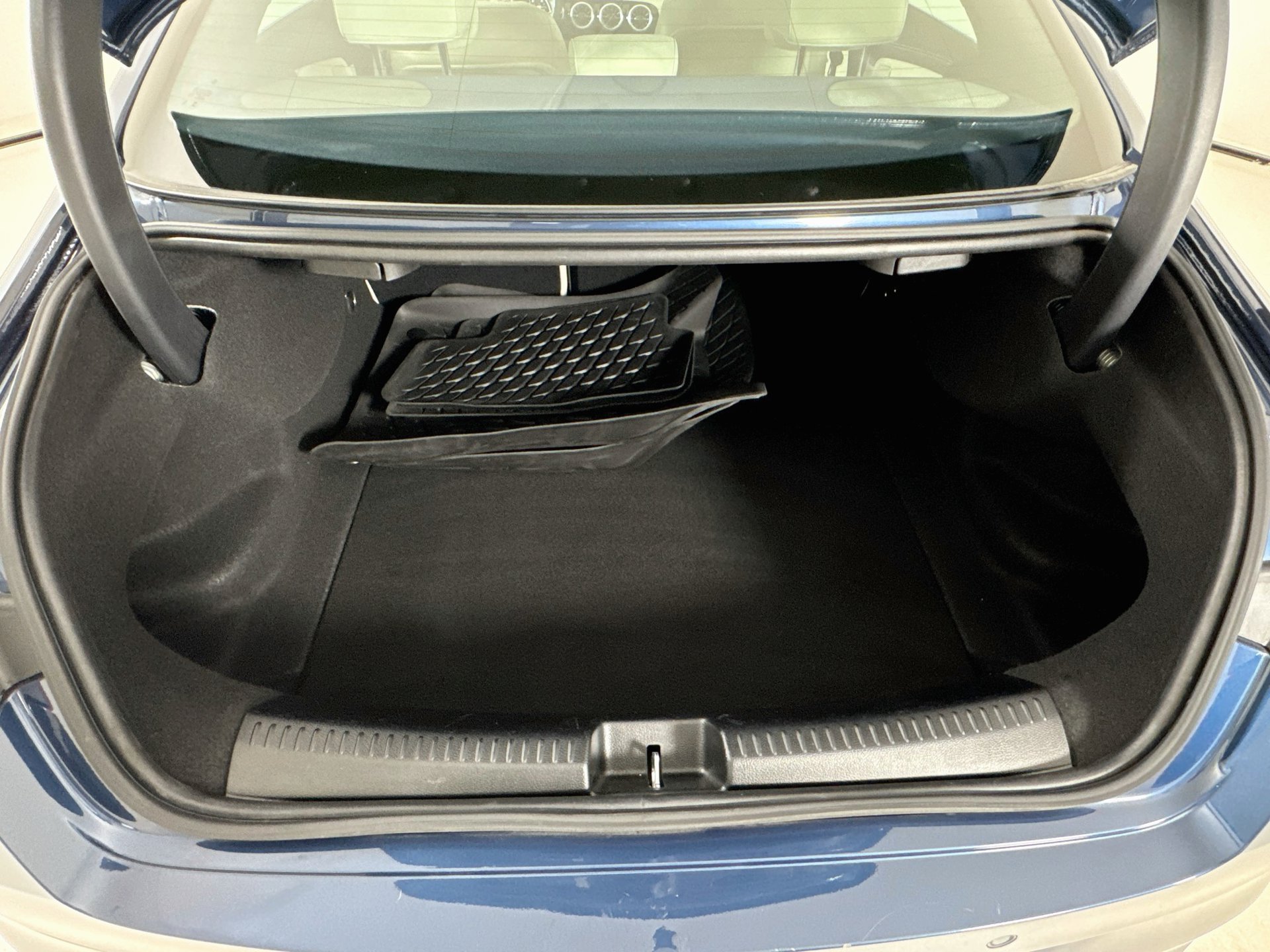 Used 2023 Mercedes-Benz CLA 250 image 27