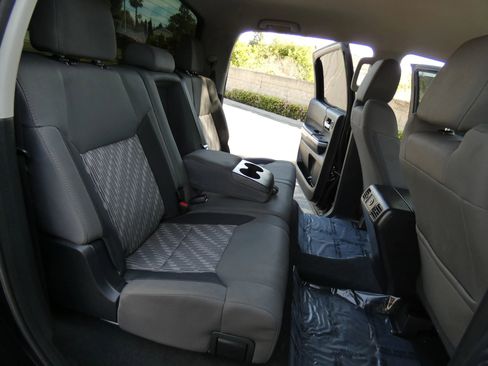 Used 2018 Toyota Tundra SR5 w/ TRD Off Road Package image 39