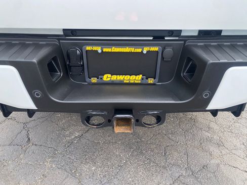 Used 2025 Ford F250 Platinum AWD/4WD image 4