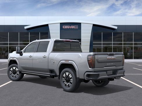 New 2025 GMC Sierra 3500 Denali w/ Denali Reserve Package image 3