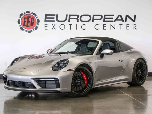 Used 2022 Porsche 911 Targa 4 GTS AWD/4WD image 11