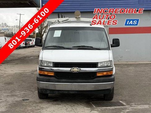 Used 2019 Chevrolet Express 3500 w/ Driver Convenience Package image 1