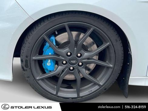 Used 2017 Ford Focus RS AWD/4WD image 10