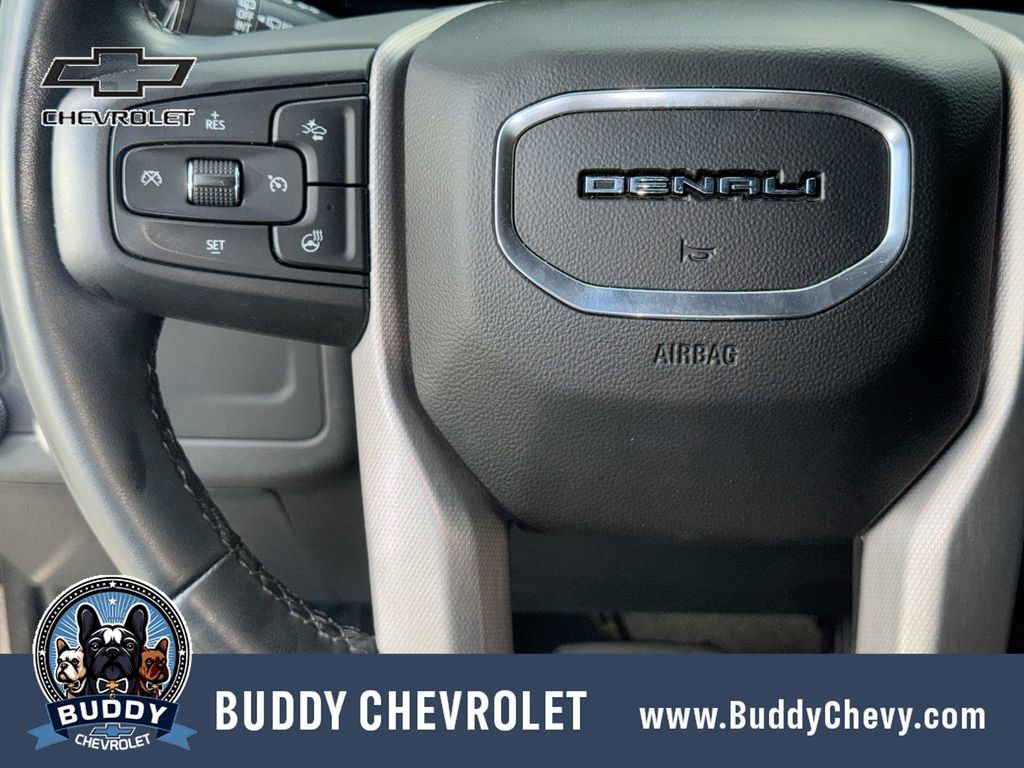 Used 2023 GMC Yukon XL Denali AWD/4WD image 17