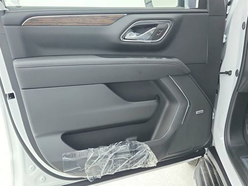 Certified 2024 Chevrolet Tahoe Premier RWD image 32