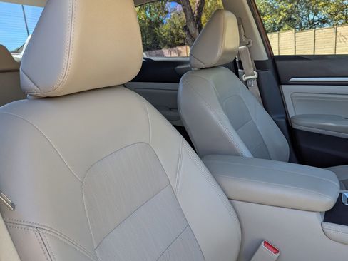 Used 2019 Nissan Altima 2.0 Edition One image 30