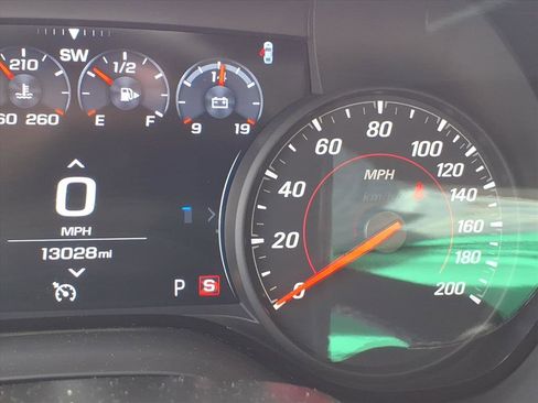 Certified 2021 Chevrolet Camaro SS RWD image 34
