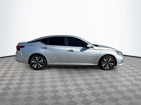 Used 2022 Nissan Altima 2.5 SV image 4