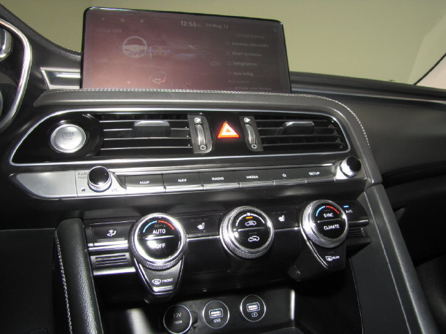 Used 2023 Genesis G70 2.0T RWD image 30