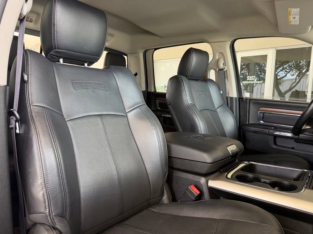 Used 2019 RAM 1500 Laramie w/ Convenience Group AWD/4WD image 29
