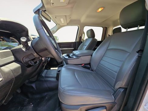 Used 2018 RAM 2500 Tradesman AWD/4WD image 9