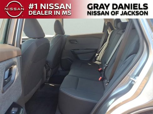 Used 2023 Nissan Rogue S FWD image 25