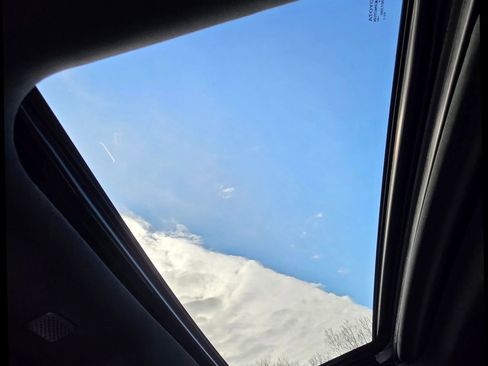 Used 2021 Toyota Highlander XSE image 27