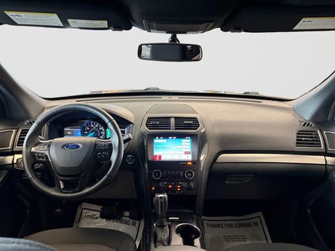 Used 2018 Ford Explorer XLT w/ Equipment Group 201A AWD/4WD image 24